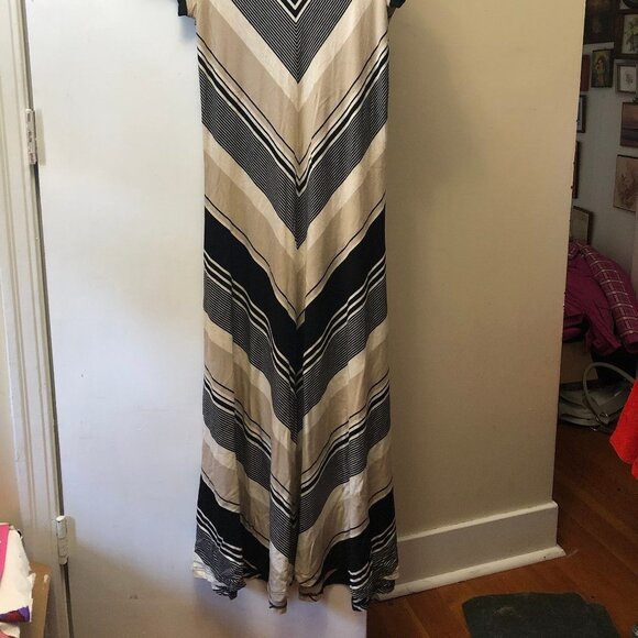 CALVIN KLEIN Womens floor length Dress. - Picture 2 of 4